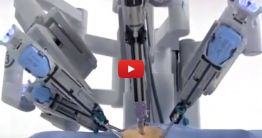 Демонстрация работы робота-хирурга Da Vinci